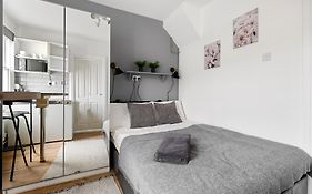 Charming Flat In The Heart Of Fulham